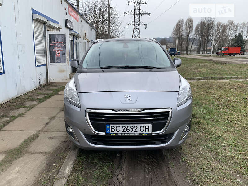 Мікровен Peugeot 5008 2015 в Львові
