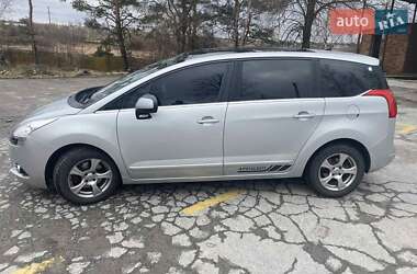 Мікровен Peugeot 5008 2010 в Звягелі