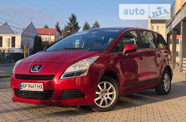 Микровэн Peugeot 5008 2013 в Киеве