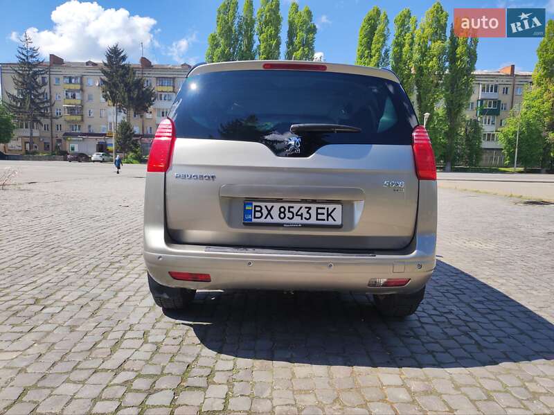 Мікровен Peugeot 5008 2013 в Кам'янець-Подільському