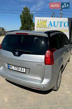 Микровэн Peugeot 5008 2011 в Самборе