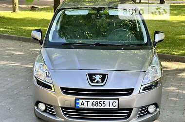 Микровэн Peugeot 5008 2013 в Калуше