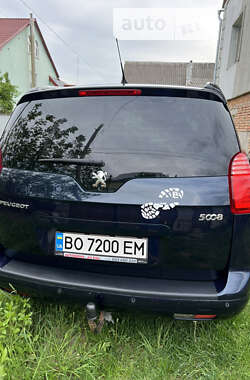 Мікровен Peugeot 5008 2011 в Волочиську