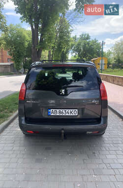 Микровэн Peugeot 5008 2013 в 