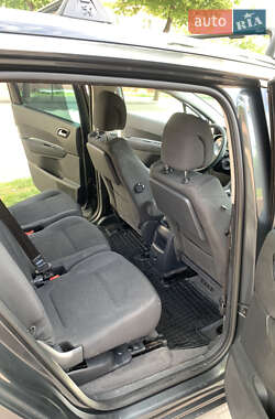 Микровэн Peugeot 5008 2013 в 