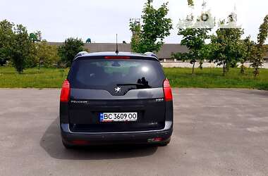 Мікровен Peugeot 5008 2011 в Володимир-Волинському