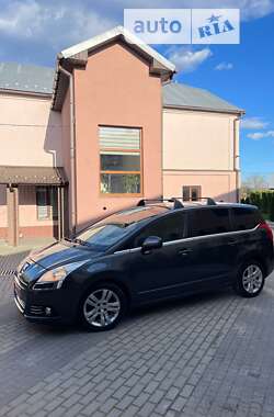 Микровэн Peugeot 5008 2011 в Стрые