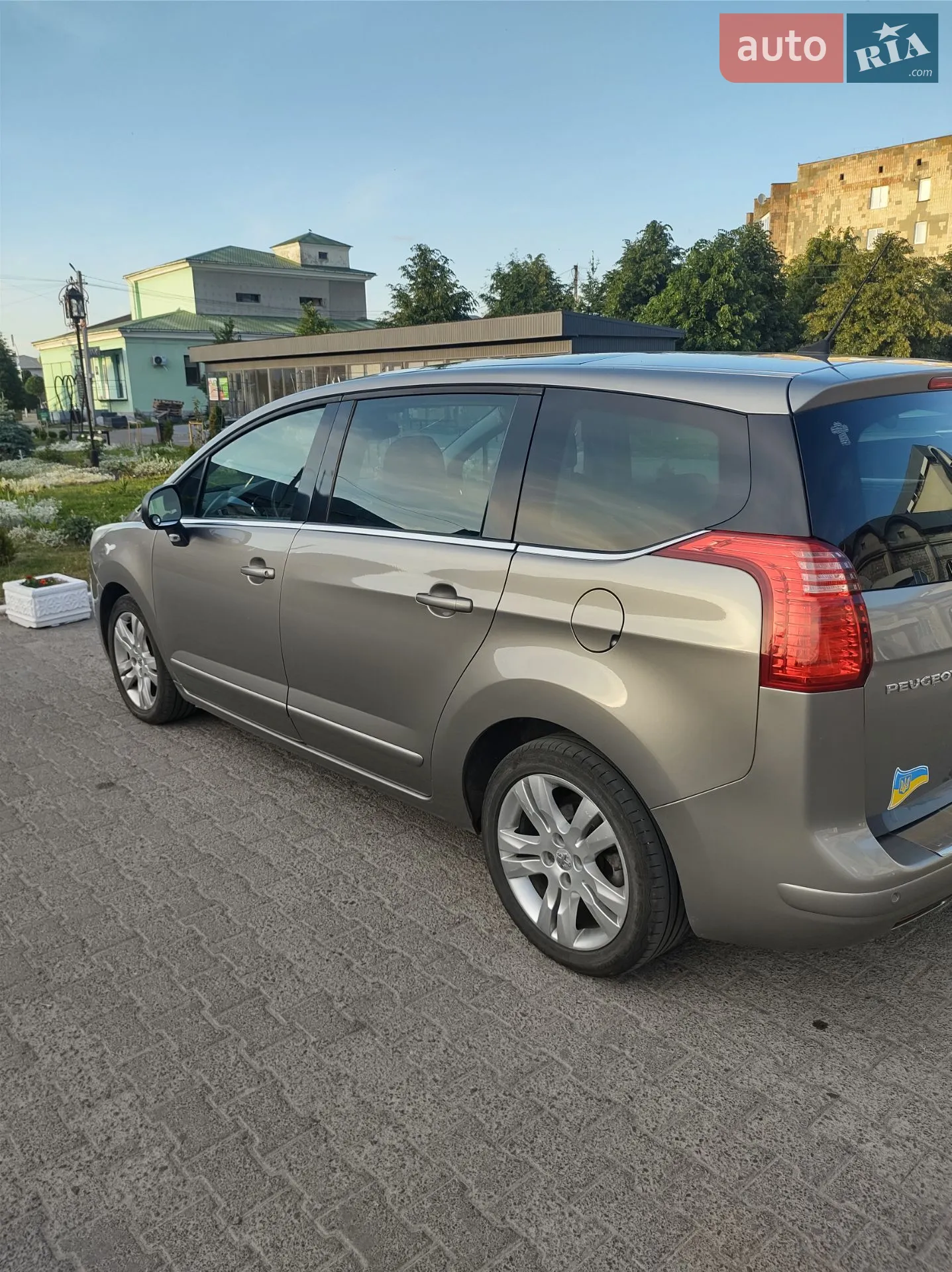 2010 Peugeot 5008 - мініатюра 12