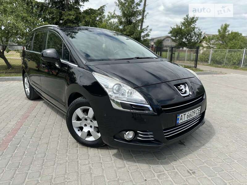 Микровэн Peugeot 5008 2013 в Ивано-Франковске