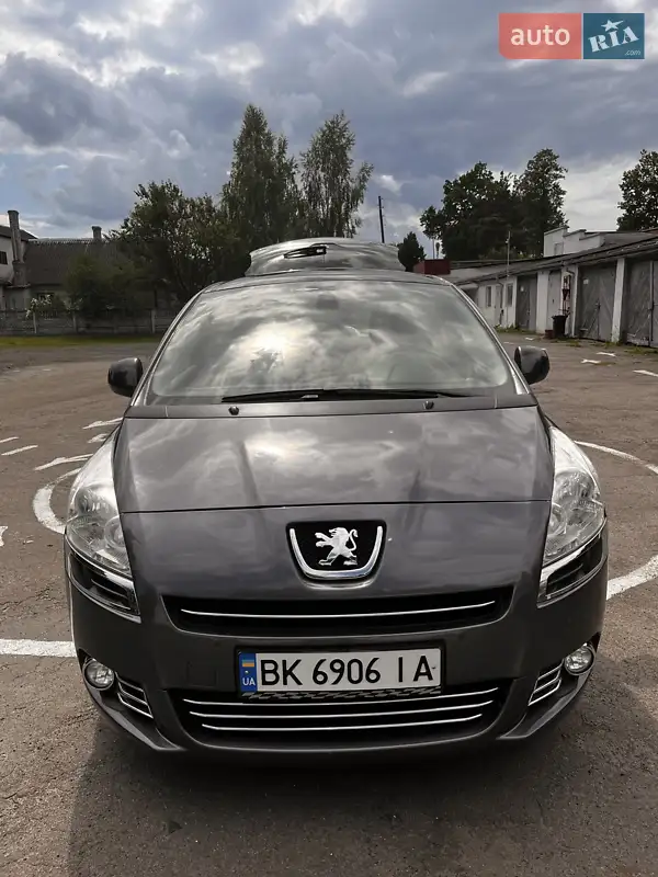 Peugeot 5008