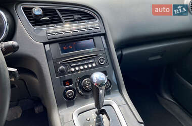 Мікровен Peugeot 5008 2012 в 