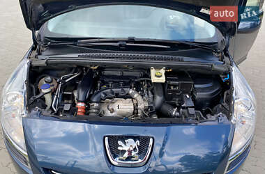 Мікровен Peugeot 5008 2012 в 