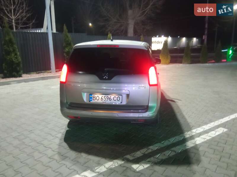 Микровэн Peugeot 5008 2011 в Тернополе