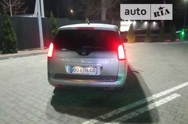 Микровэн Peugeot 5008 2011 в Тернополе