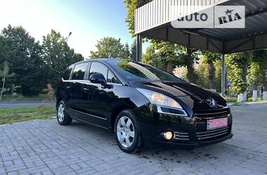 Мікровен Peugeot 5008 2011 в Дубні