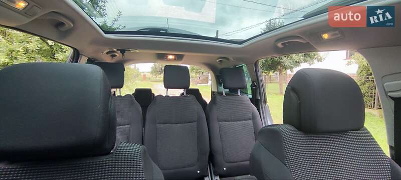 Микровэн Peugeot 5008 2011 в Рожнятове