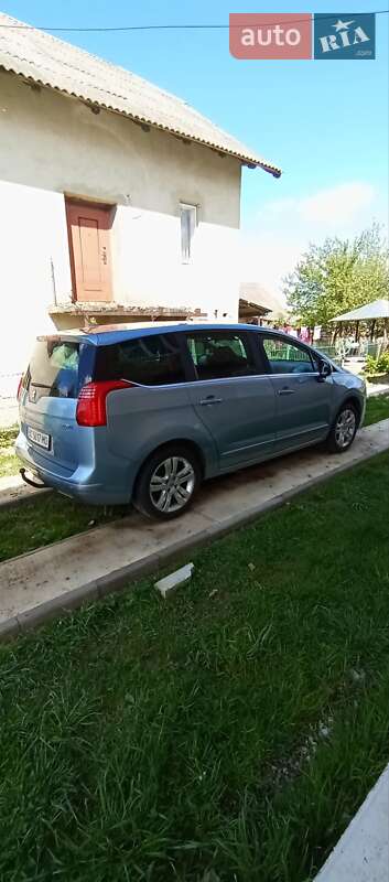 Мікровен Peugeot 5008 2009 в Стрию