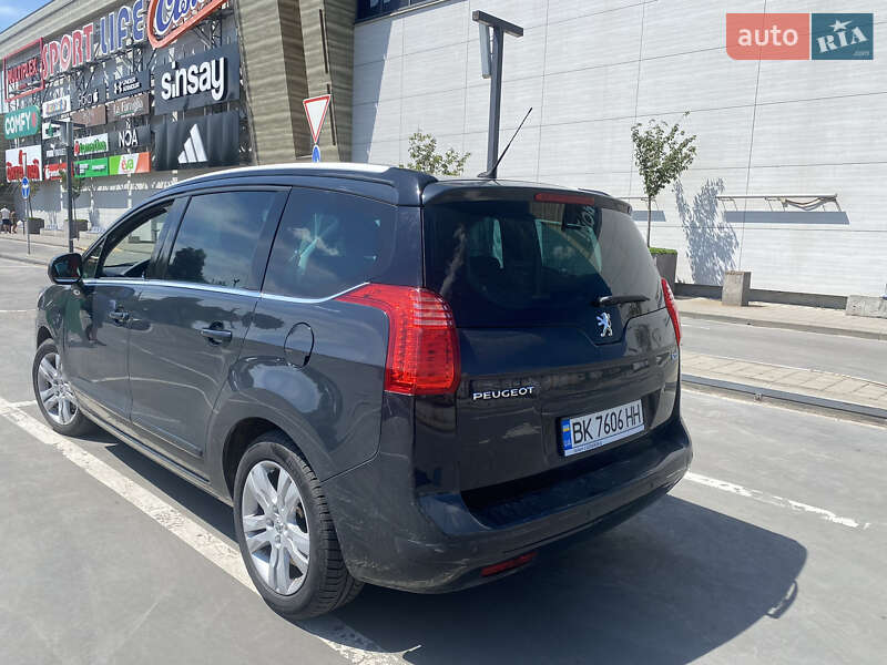 Мікровен Peugeot 5008 2010 в Бродах