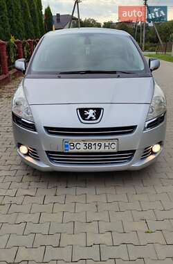 Мікровен Peugeot 5008 2013 в Самборі