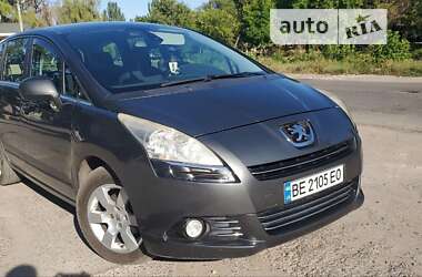 Мікровен Peugeot 5008 2011 в Новому Бузі