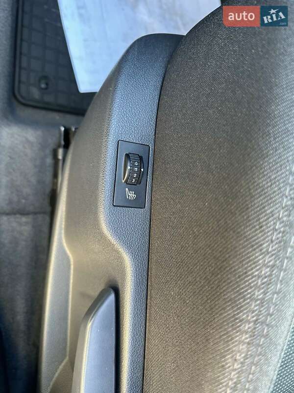 Мікровен Peugeot 5008 2011 в Рожище