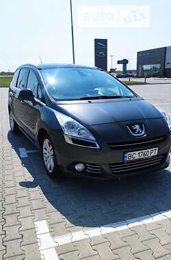 Микровэн Peugeot 5008 2010 в Львове