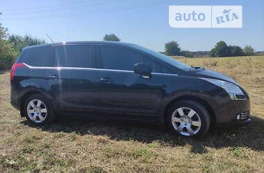 Мікровен Peugeot 5008 2010 в Козятині