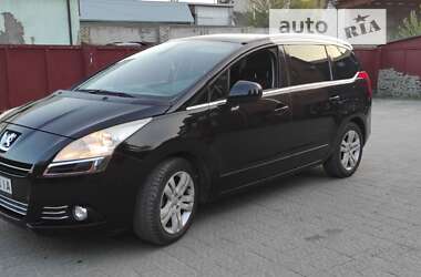 Мікровен Peugeot 5008 2011 в Кременці