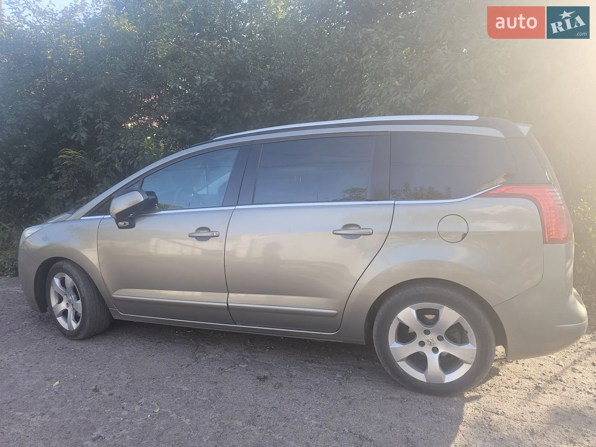 2010 Peugeot 5008 - мініатюра 2