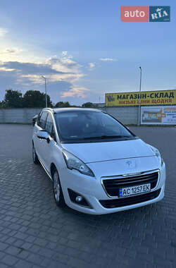 Микровэн Peugeot 5008 2015 в Ковеле