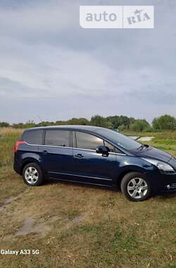 Микровэн Peugeot 5008 2010 в Дубно