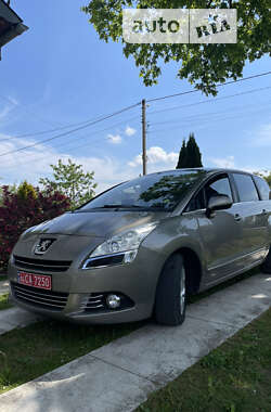 Микровэн Peugeot 5008 2012 в Стрые