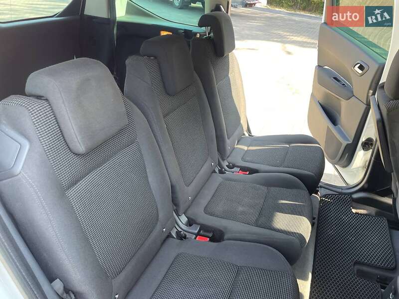 Микровэн Peugeot 5008 2012 в Полтаве