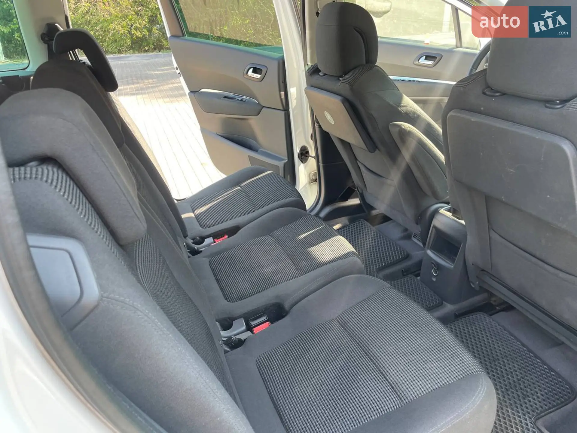 2012 Peugeot 5008 - мініатюра 23