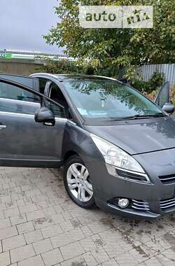 Микровэн Peugeot 5008 2011 в Стрые