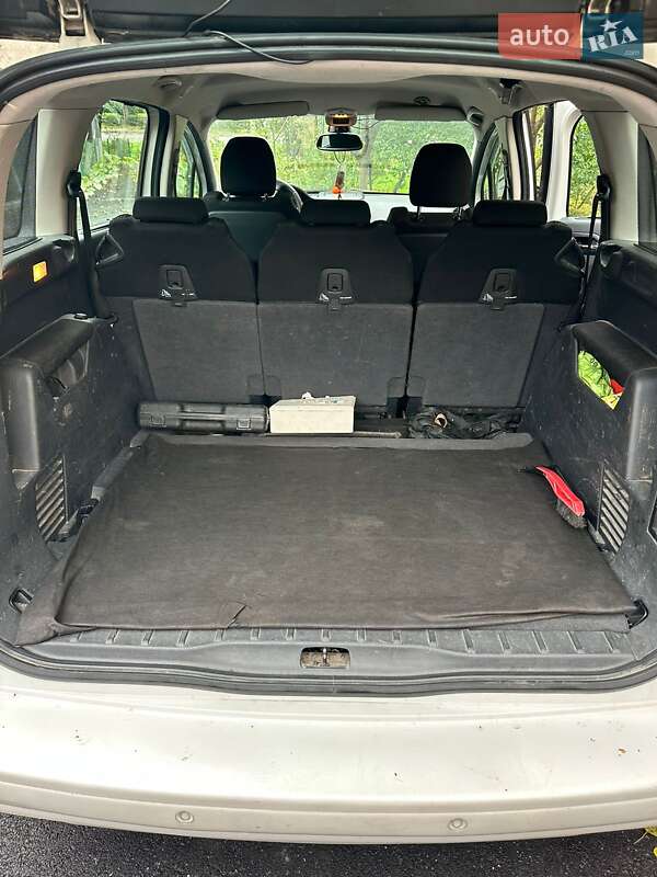 Микровэн Peugeot 5008 2010 в Ровно