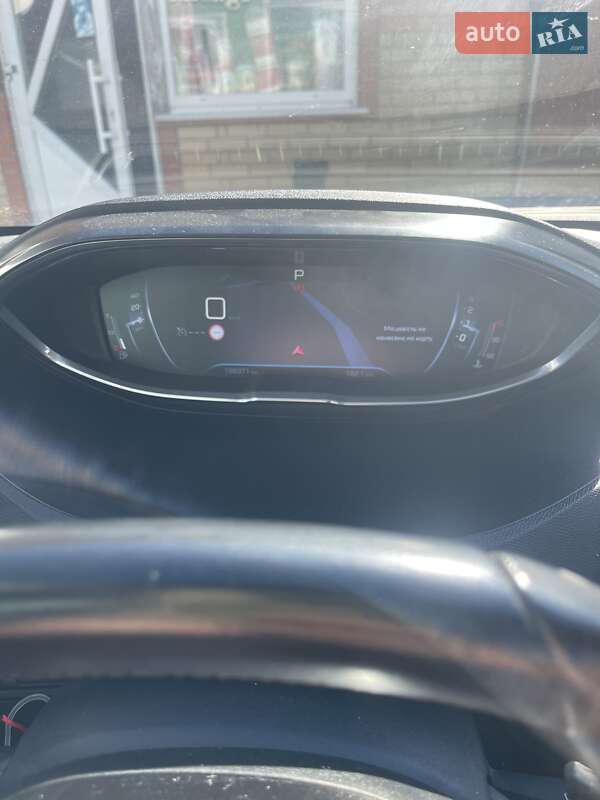 Позашляховик / Кросовер Peugeot 5008 2018 в Золочеві