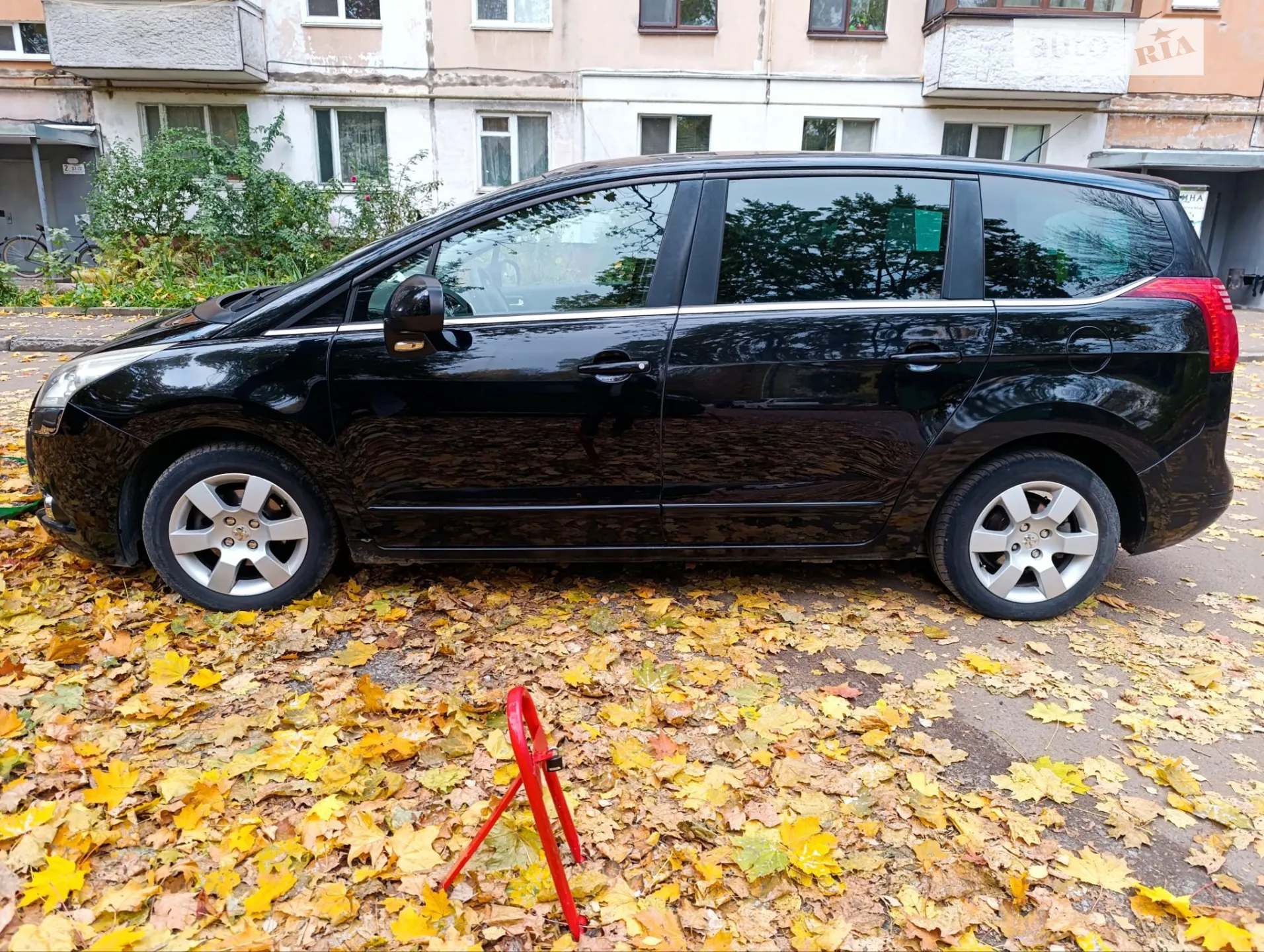2010 Peugeot 5008 - мініатюра 2