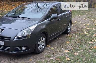 Микровэн Peugeot 5008 2010 в Львове