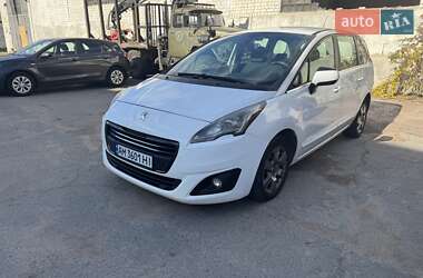 Микровэн Peugeot 5008 2016 в 
