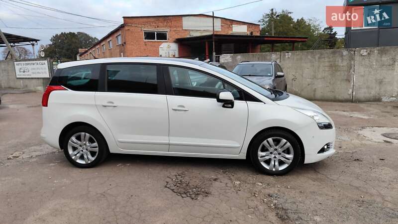 Микровэн Peugeot 5008 2011 в Чернигове