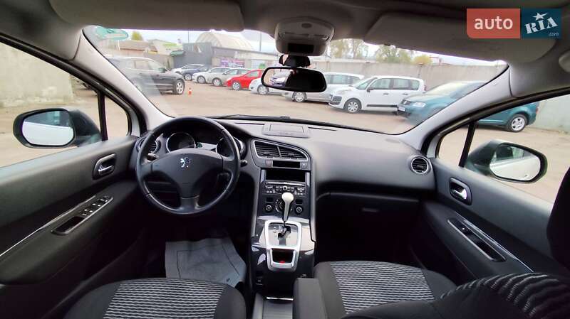 Микровэн Peugeot 5008 2011 в Чернигове