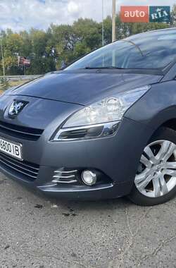 Микровэн Peugeot 5008 2011 в Полтаве