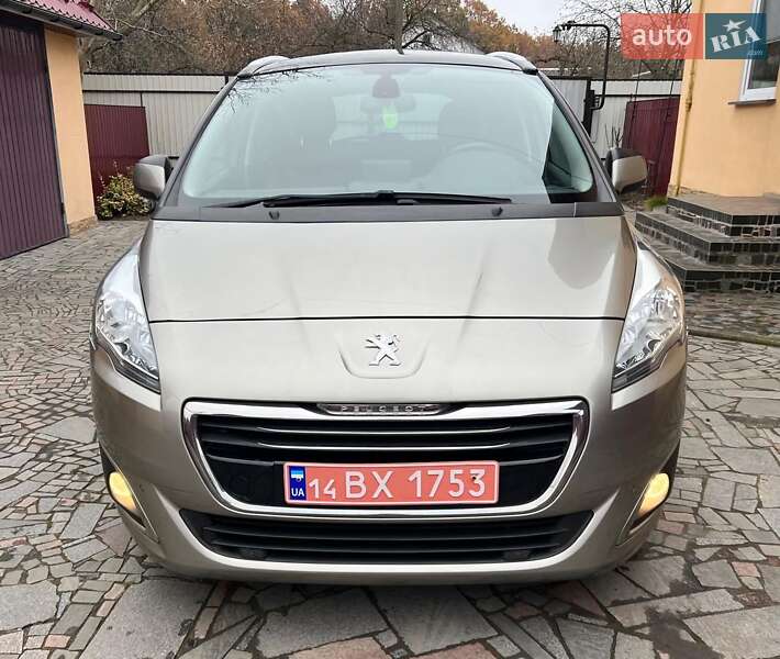 Микровэн Peugeot 5008 2014 в Червонограде