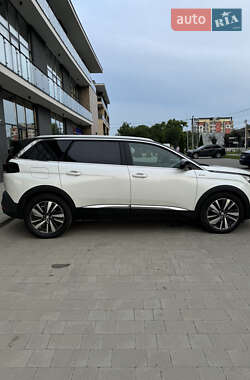 Позашляховик / Кросовер Peugeot 5008 2017 в Львові