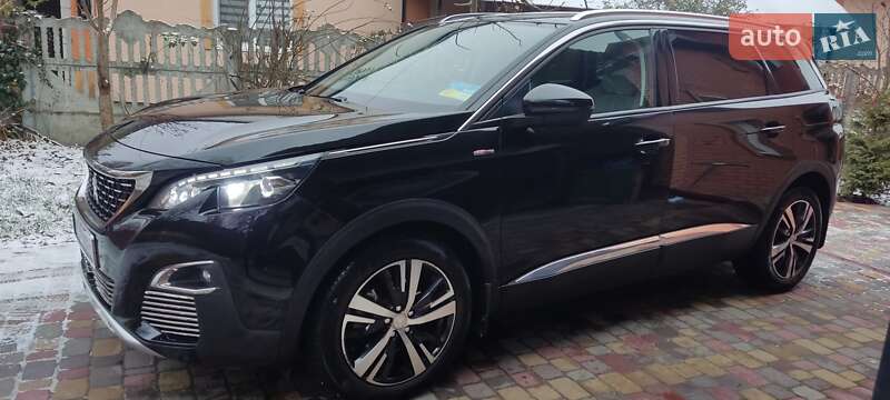 Внедорожник / Кроссовер Peugeot 5008 2017 в Ровно