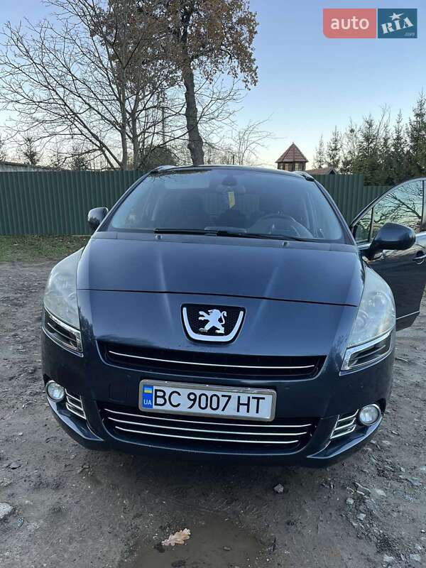 Мікровен Peugeot 5008 2013 в Перемишлянах
