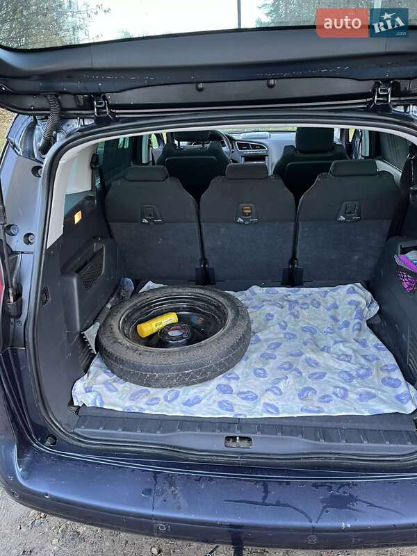 Мікровен Peugeot 5008 2013 в Перемишлянах