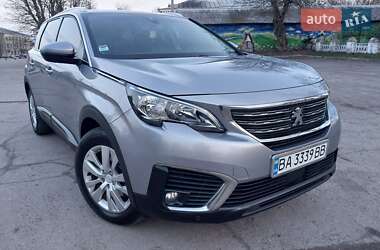 Позашляховик / Кросовер Peugeot 5008 2017 в Новоархангельську