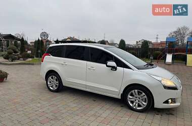 Мікровен Peugeot 5008 2010 в Моршині